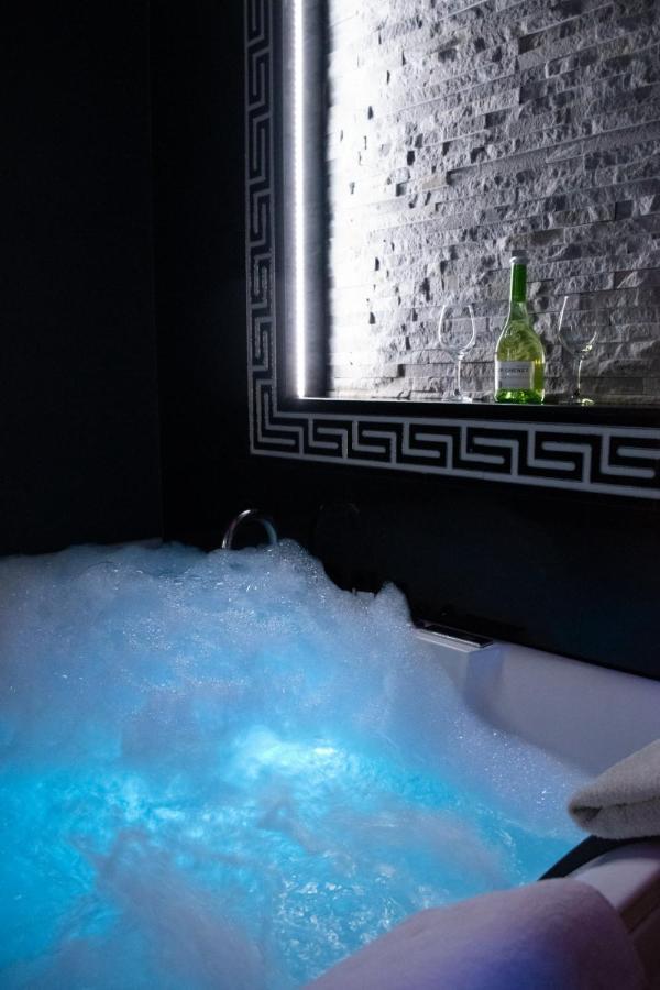 Spa Apartment Belgrado Buitenkant foto